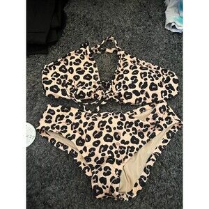 Lot of Marker 27 Bathing suits